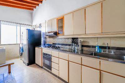 Apartamento en venta en Laureles, Medellín · foto 4 de 13