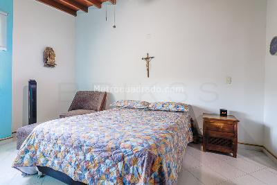 Apartamento en venta en Laureles, Medellín · foto 8 de 13