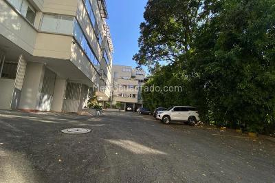 Apartamento de 3 alcobas en venta en El Tesoro, Medellín, 165 m² · foto 11 de 11