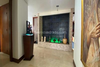 Apartamento de 3 alcobas en venta en El Poblado, Medellín, 408 m² · foto 11 de 16