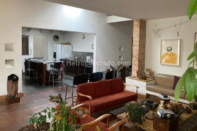 Casa de 3 alcobas en venta en Loma De Las Brujas, Envigado, 380 m² · foto 3 de 20
