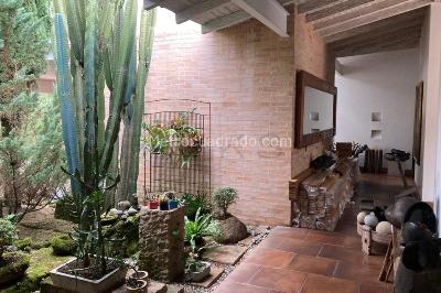 Casa de 3 alcobas en venta en Loma De Las Brujas, Envigado, 380 m² · foto 18 de 20
