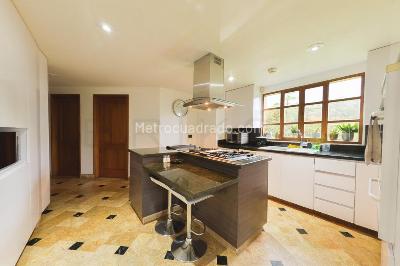 Casa de 4 alcobas en venta en Envigado, Envigado, 370 m² · foto 6 de 20
