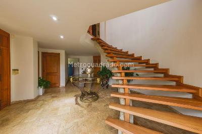 Casa de 4 alcobas en venta en Envigado, Envigado, 370 m² · foto 8 de 20