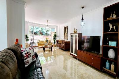 Casa de 4 alcobas en venta en El Poblado, Medellín, 385 m² · foto 2 de 16