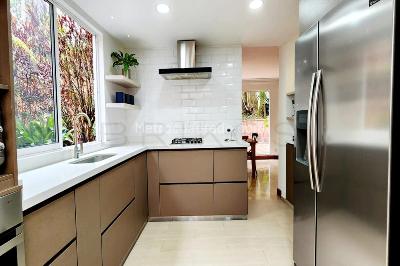 Casa de 4 alcobas en venta en El Poblado, Medellín, 385 m² · foto 7 de 16