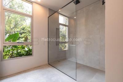 Apartamento en venta en El Poblado, Medellín · foto 8 de 10