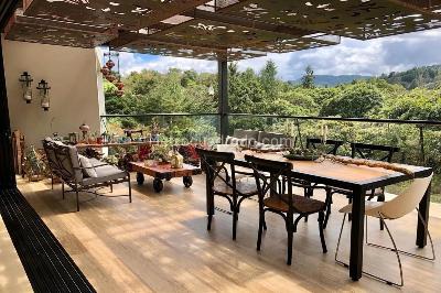 Casa de 4 alcobas en venta en Alto De Palmas, Envigado, 415 m² · foto 3 de 5