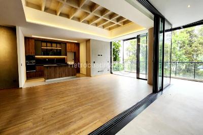 Apartamento de 2 alcobas en venta en El Poblado, Medellín, 240 m² · foto 1 de 13