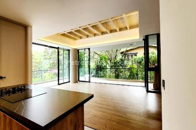Apartamento de 2 alcobas en venta en El Poblado, Medellín, 240 m² · foto 5 de 13