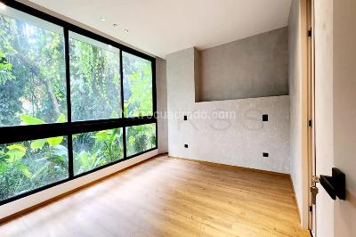 Apartamento de 2 alcobas en venta en El Poblado, Medellín, 240 m² · foto 6 de 13