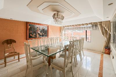 Apartamento de 4 alcobas en venta en La Carolina, Bogotá, 377 m² · foto 4 de 20