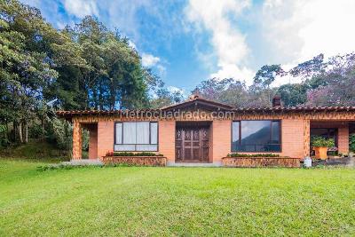 Casa de 3 alcobas en venta en La Catedral, Envigado, 260 m² · foto 20 de 20