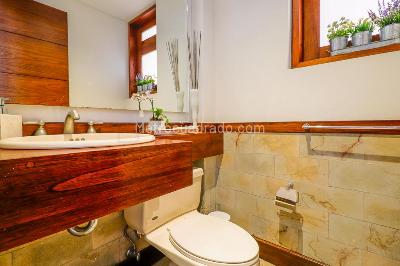Casa de 3 alcobas en venta en Loma Del Ecobero, Envigado, 450 m² · foto 18 de 20
