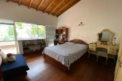 Casa de 3 alcobas en venta en La Calera, Medellín, 344 m² · foto 20 de 20