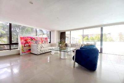 Apartamento de 5 alcobas en venta en El Poblado, Medellín, 456 m² · foto 3 de 13