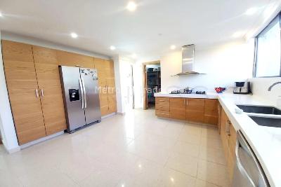 Apartamento de 5 alcobas en venta en El Poblado, Medellín, 456 m² · foto 7 de 13