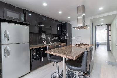 Apartamento en arriendo en Chico Reservado, Bogotá · foto 3 de 15