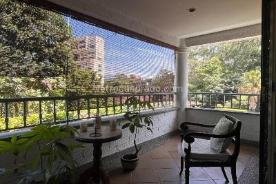 Casa de 4 alcobas en venta en San Lucas, Medellín, 289 m² · foto 10 de 20