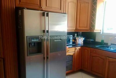 Casa de 4 alcobas en venta en San Lucas, Medellín, 289 m² · foto 14 de 20