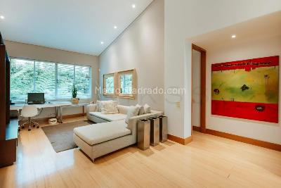 Casa de 4 alcobas en venta en Los Balsos, Medellín, 593 m² · foto 2 de 15