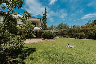Casa de 4 alcobas en venta en Los Balsos, Medellín, 593 m² · foto 9 de 15
