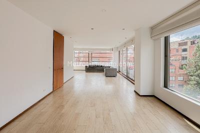 Apartamento en venta en Chico Reservado, Bogotá · foto 3 de 20