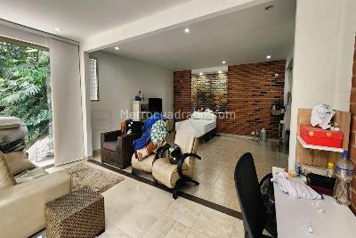 Casa de 3 alcobas en venta en El Poblado, Medellín, 446 m² · foto 4 de 18