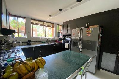Casa de 3 alcobas en venta en Benedictinos, Envigado, 391 m² · foto 6 de 20