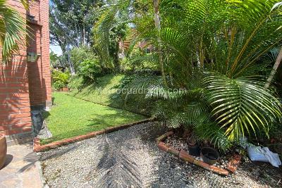 Casa de 3 alcobas en venta en Benedictinos, Envigado, 391 m² · foto 9 de 20