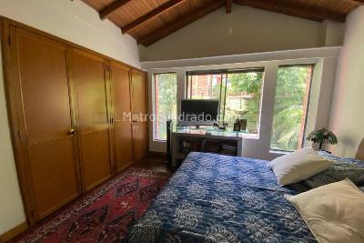 Casa de 3 alcobas en venta en Benedictinos, Envigado, 391 m² · foto 15 de 20