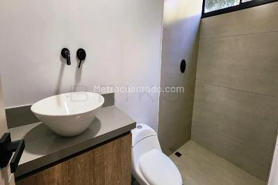 Apartamento de 3 alcobas en venta en El Poblado, Medellín, 230 m² · foto 12 de 15
