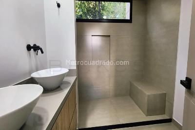 Apartamento de 3 alcobas en venta en El Poblado, Medellín, 230 m² · foto 15 de 15