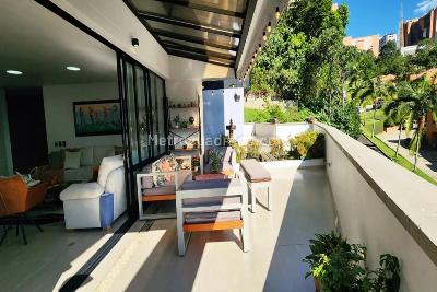 Apartamento de 3 alcobas en venta en El Poblado, Medellín, 250 m² · foto 3 de 17