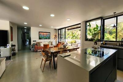 Apartamento de 3 alcobas en venta en El Poblado, Medellín, 250 m² · foto 9 de 17