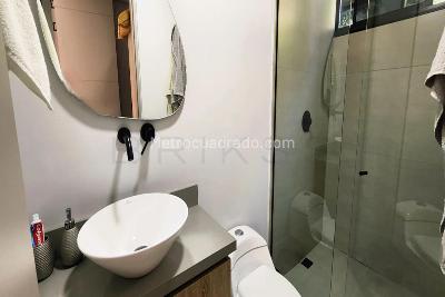 Apartamento de 3 alcobas en venta en El Poblado, Medellín, 250 m² · foto 12 de 17
