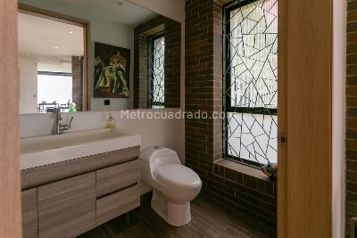 Casa de 3 alcobas en venta en Altos Del Poblado, Medellín, 412 m² · foto 19 de 20
