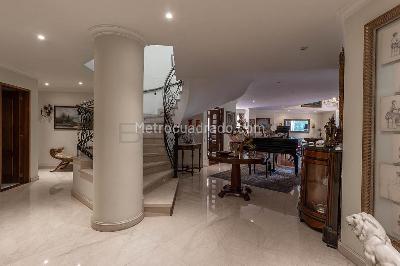 Apartamento de 4 alcobas en arriendo en Chico Norte, Bogotá, 380 m² · foto 6 de 20