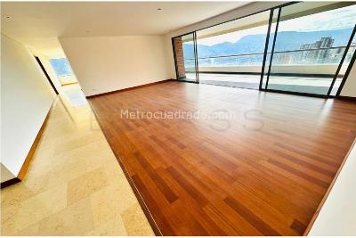 Apartamento de 4 alcobas en venta en El Poblado, Medellín, 403 m² · foto 5 de 20