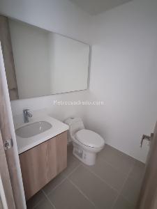 Apartamento en venta en El Poblado, Medellín · foto 8 de 20