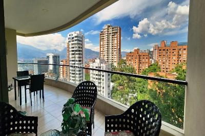 Apartamento en venta en El Poblado, Medellín · foto 4 de 19