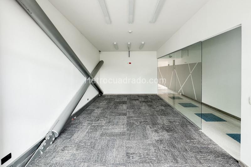 Edificio de Apartamentos en Arriendo, El Chico, Bogotá D.C., Bogotá D.C.