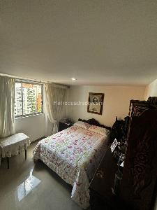 Apartamento en venta en Laureles, Medellín · foto 5 de 15