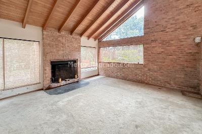 Casa de 4 alcobas en venta en Carretera Central Del Norte Vereda Fusca, Chía, 353 m² · foto 2 de 20