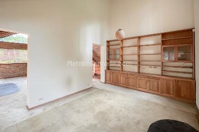 Casa de 4 alcobas en venta en Carretera Central Del Norte Vereda Fusca, Chía, 353 m² · foto 4 de 20