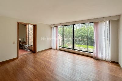 Casa de 4 alcobas en venta en Carretera Central Del Norte Vereda Fusca, Chía, 353 m² · foto 7 de 20