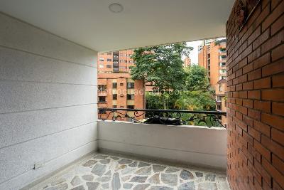 Apartamento de 3 alcobas en venta en El Poblado, Medellín, 140 m² · foto 7 de 20