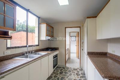 Apartamento de 3 alcobas en venta en El Poblado, Medellín, 140 m² · foto 8 de 20