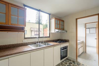 Apartamento de 3 alcobas en venta en El Poblado, Medellín, 140 m² · foto 9 de 20