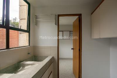 Apartamento de 3 alcobas en venta en El Poblado, Medellín, 140 m² · foto 11 de 20